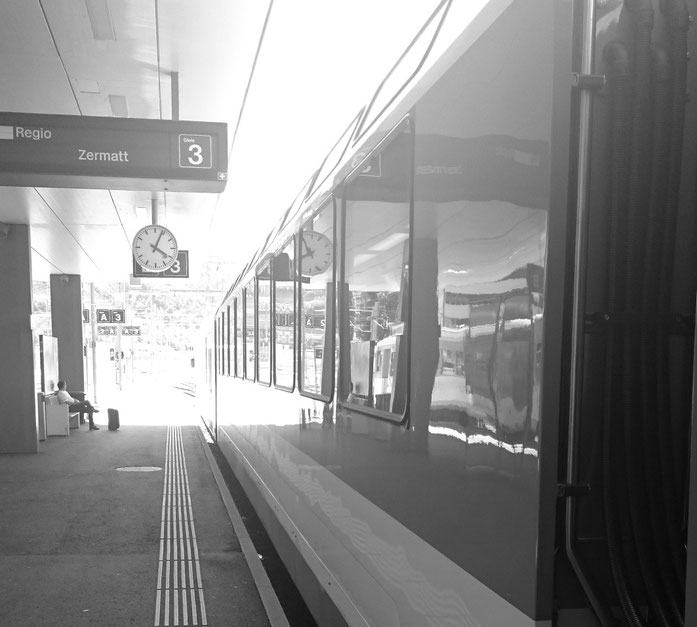 Regionalzug nach Zermatt